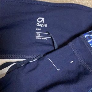GAP Pants - Gap fit Capri workout GAP Pants - Gap fit Capri workout
